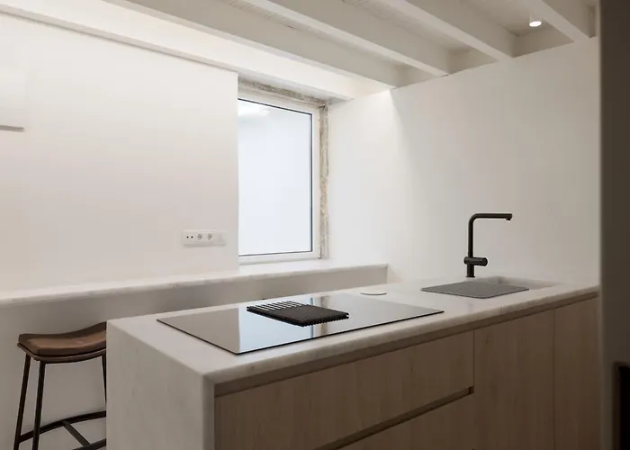 Architectural Gem In Santa Catarina Lissabon