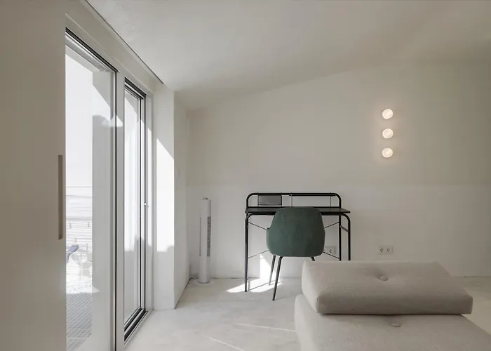 Architectural Gem In Santa Catarina * Lissabon