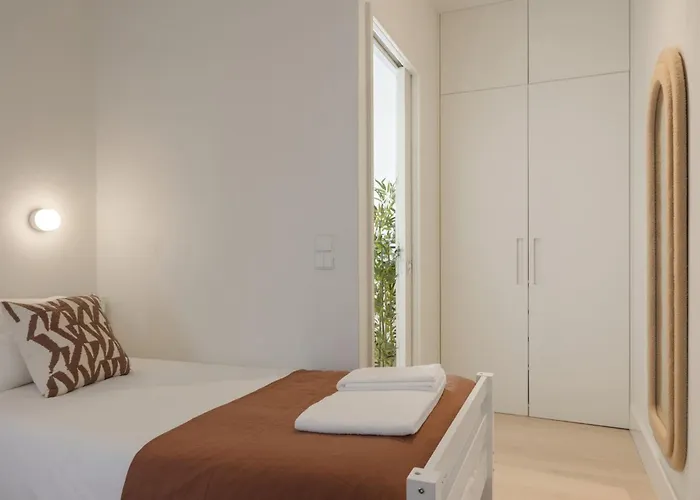 Architectural Gem In Santa Catarina Appartement Lissabon
