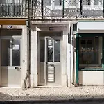 Architectural Gem In Santa Catarina Apartment