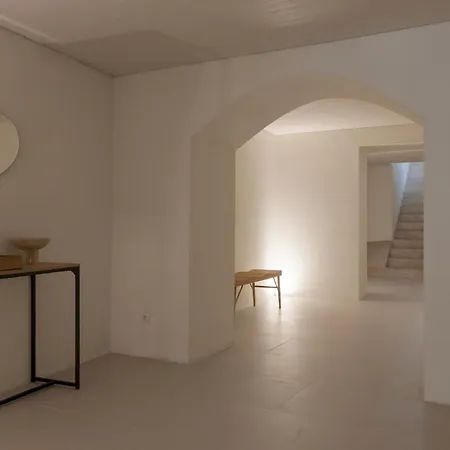 Architectural Gem In Santa Catarina דירה ליסבון